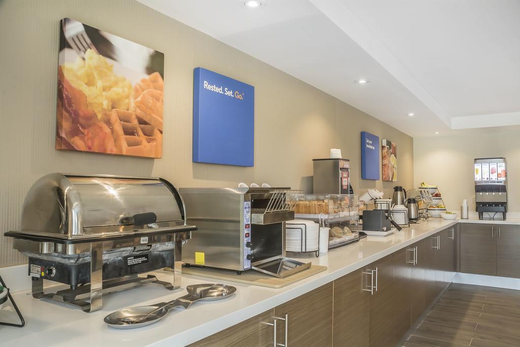 Comfort Inn Chatham-Kent Екстериор снимка