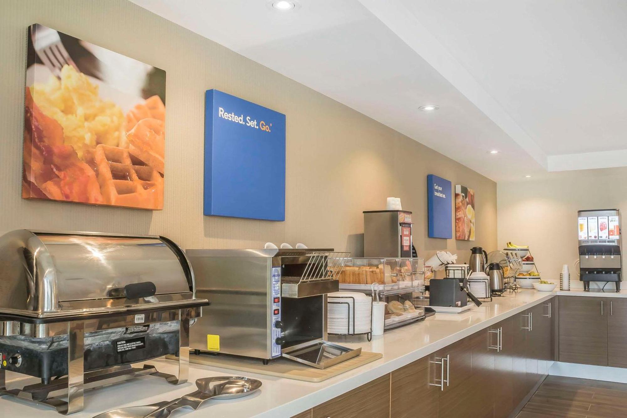 Comfort Inn Chatham-Kent Екстериор снимка