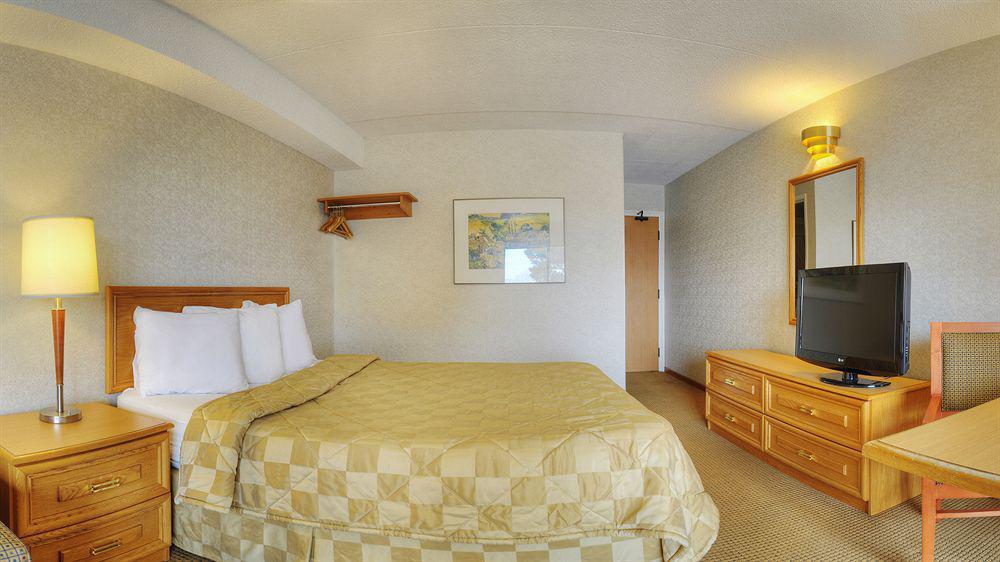 Comfort Inn Chatham-Kent Екстериор снимка